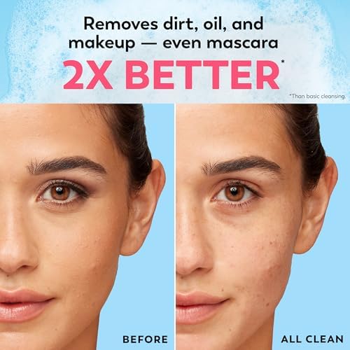 Olay Makeup Remover Wipes, Daily Facials Hydrating Face Cleanser for Normal to Dry Skin, Alcohol & Fragrance Free, Soft Face Wash Towels, Travel Essentials for Women, Convenient Dry Cloths, 66 ct