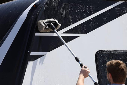 303 Products RV Wash & Seal - Clean, Streak-Free Finish, pH Neutral with High Foaming Formula, Provides A Deep Gloss Finish on RVs, Campers, Pop-ups, and Motorhomes, 1 Gallon (30240)