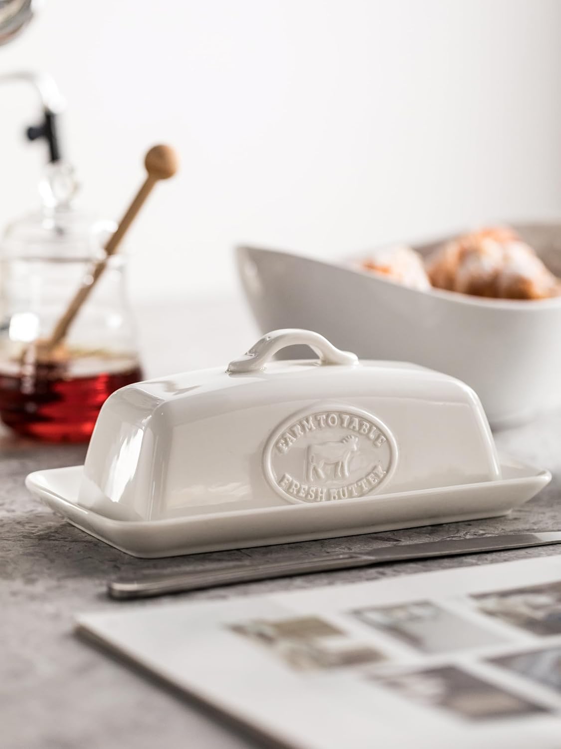 Cow Butter Dish, Ceramic Butter Dish with Lid for Countertop, White Butter Tray with Handle, Farmhouse Covered Butter Holder Container for East West Coast Butter Storage