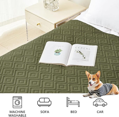 hyha Waterproof Dog Blanket, Soft Pet Bed Blankets, Waterproof Sofa Couch Cover for Dogs Washable, Reversible Pet Couch Covers for Sofa Furniture (30x53 Inch, Green/Navy Blue)