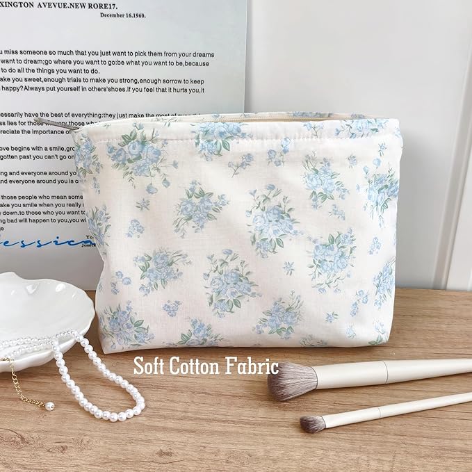 STARDW Aesthetic Floral Makeup Bag Cute Small Cosmetic Bags for Women Girls, Travel Toiletry Bag Large Capacity Zipper Makeup Pouch, Purse Organizer Pouches (Flowers Blue)