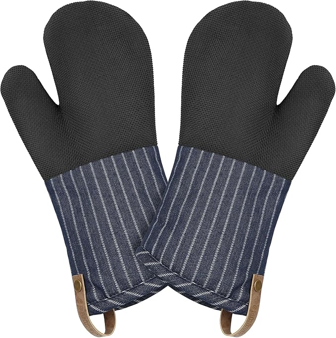 Cuisinart Heritage Kitchen Oven Mitts – Heat-Resistant Mitts for Oven with Non-Slip Neoprene Palm, Long Cuff, and Cotton Filling – Durable Oven Gloves for Cooking, Baking & Grilling (Denim Pinstripe)